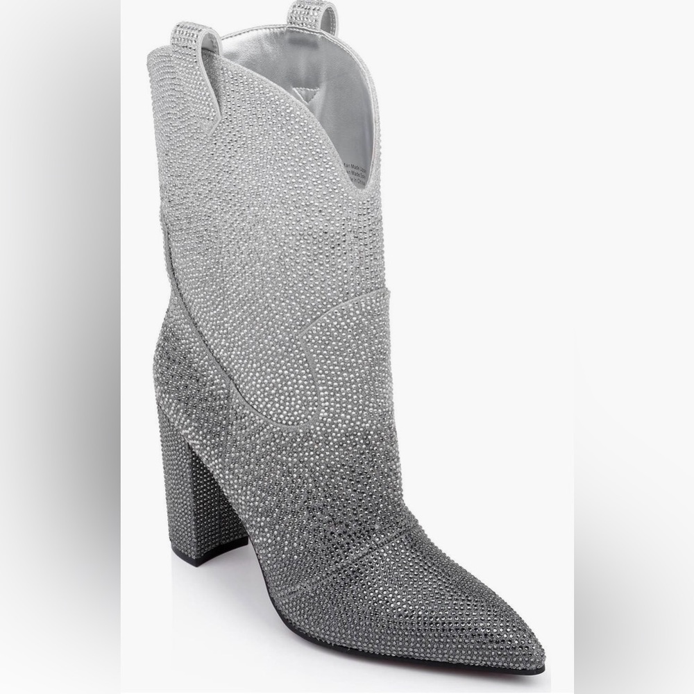 Daniel X Diamond Silver Rhinestone Ombré Boots Size 8 new in box, never worn